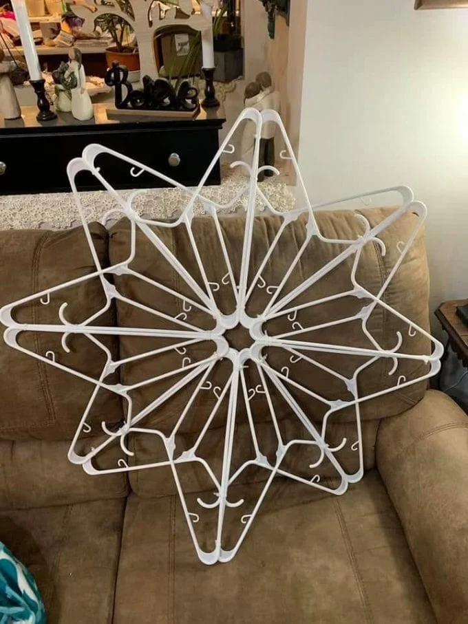 Plastic Hanger Snowflake