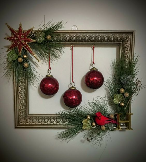 Festive Bauble Frame Art