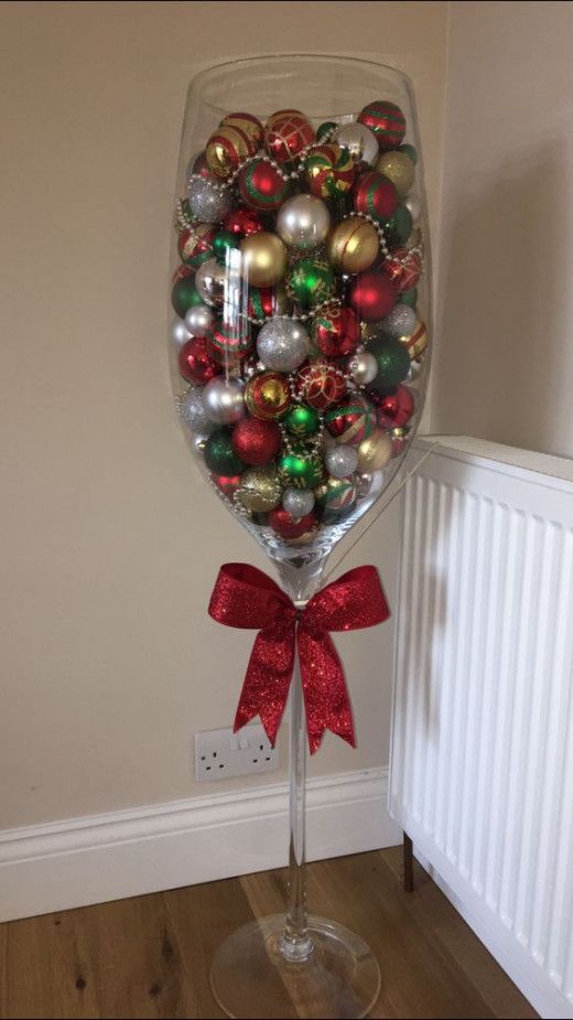 Festive Goblet Bauble Display