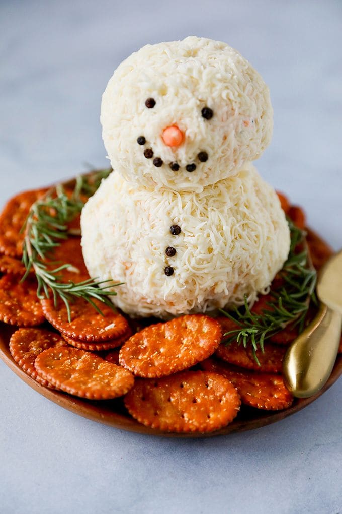 Adorable Snowman Cheese Ball