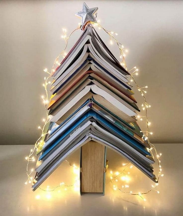 Bookworm's Christmas Delight