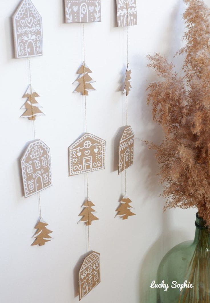 Elegant Cardboard Gingerbread Garland Decor