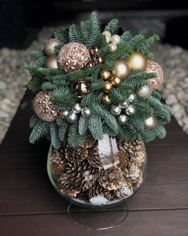 Luxurious Gold and Pinecone Holiday Vase