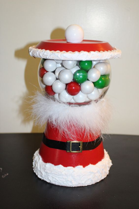 Santa-Themed Gumball Clay Pot Jar