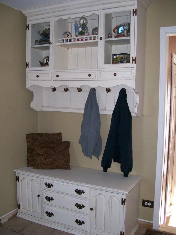 Charming DIY Hutch Makeover for Entryway Storage