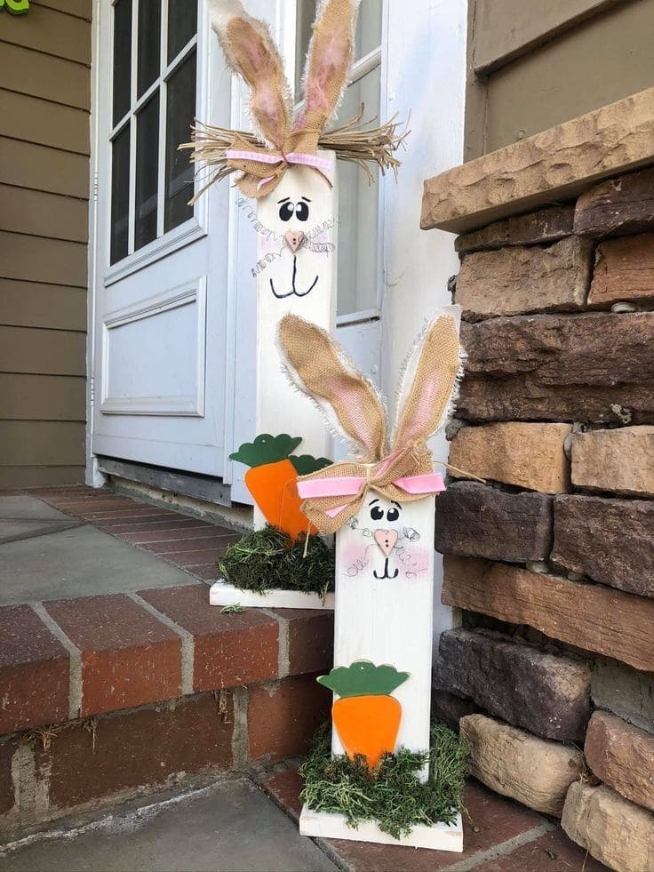 Charming Wooden Bunny Decor with Rustic Details