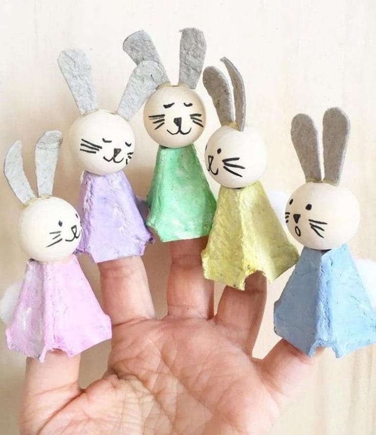 Adorable DIY Easter Bunny Finger Puppets