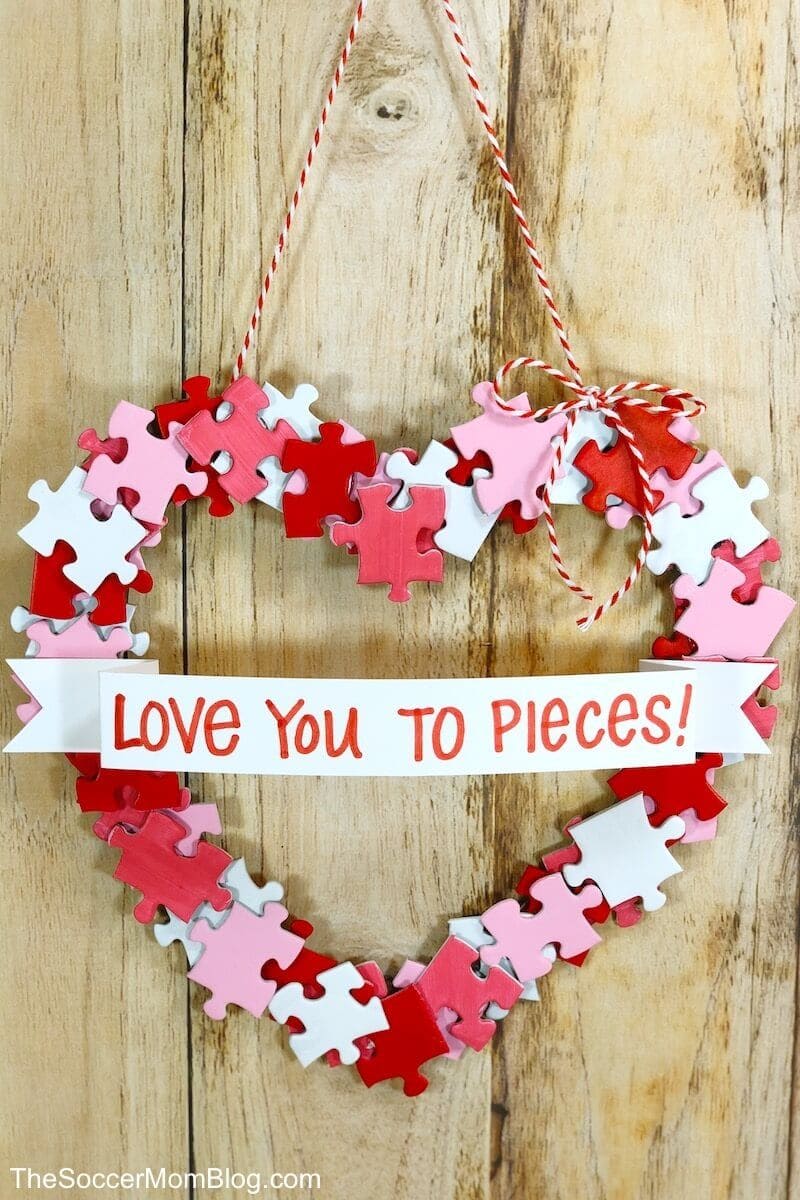 Adorable Puzzle Heart Wreath Valentine Decor