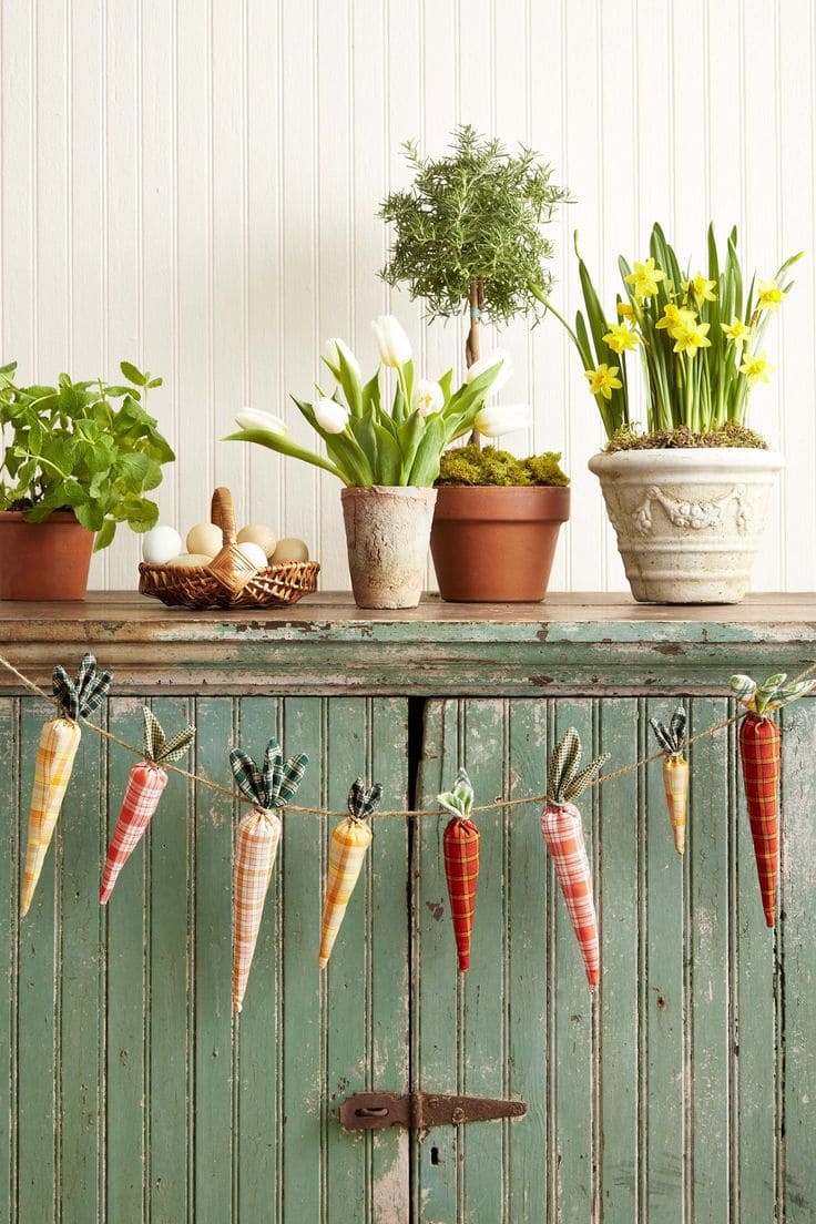 Charming Fabric Carrot Garland for Easter