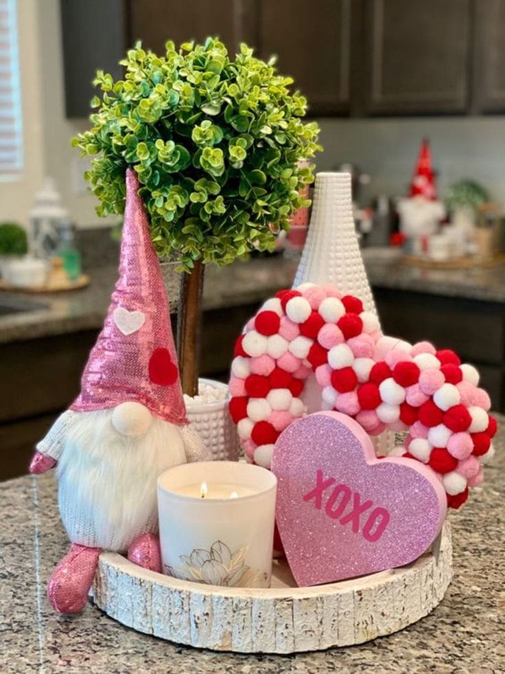 Charming Valentine Gnome Tray Display