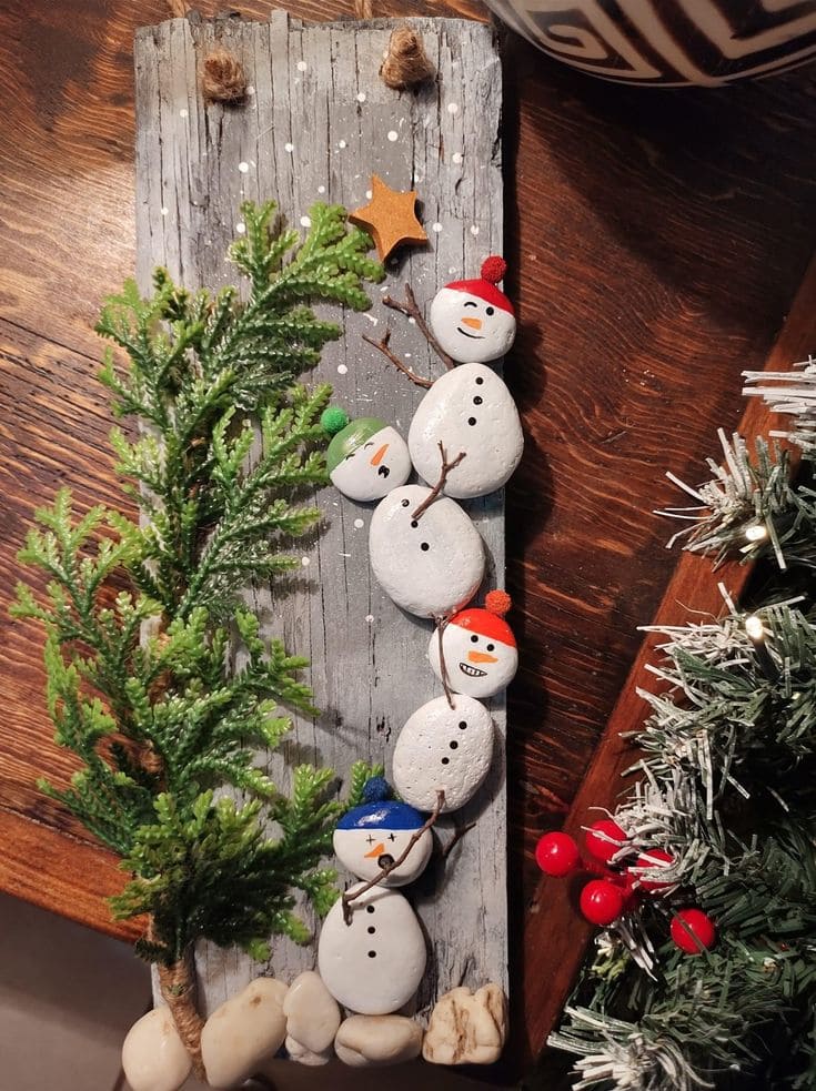 Festive Pebble Snowman Wall Decor