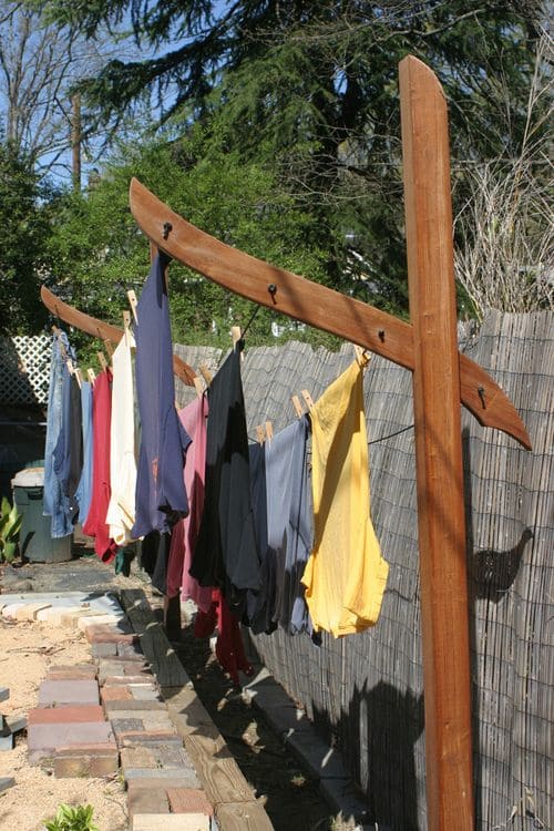Japanese-Inspired Curved Clothesline