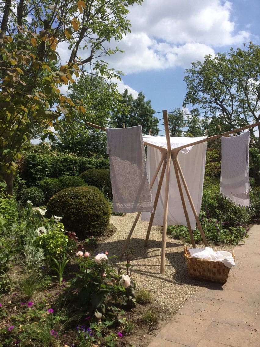 Tripod Clothesline Stand