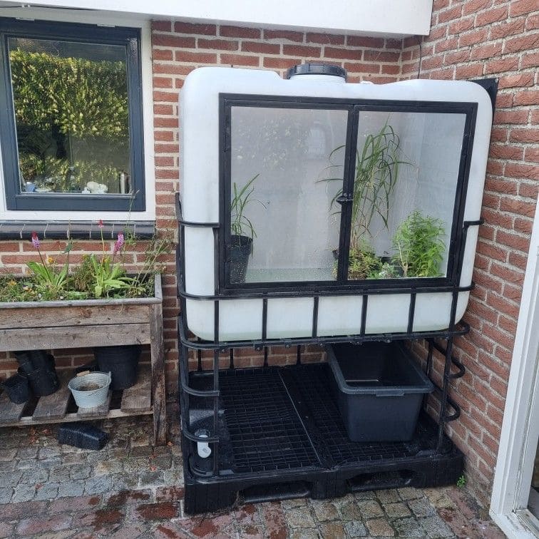 Compact IBC Tote Greenhouse