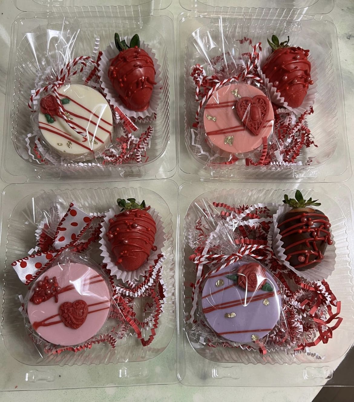 Chocolate-Dipped Sweetheart Duos