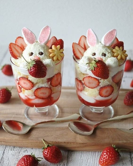 Bunny Strawberry Shortcake Parfaits